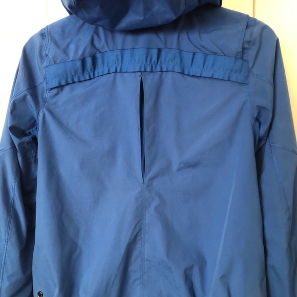 Lululemon Run Bandit Reflective Jacket - Picture 9 of 9